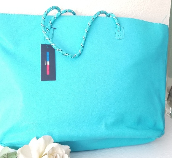 NWT Tommy Hilfiger Tote - Picture 3 of 3